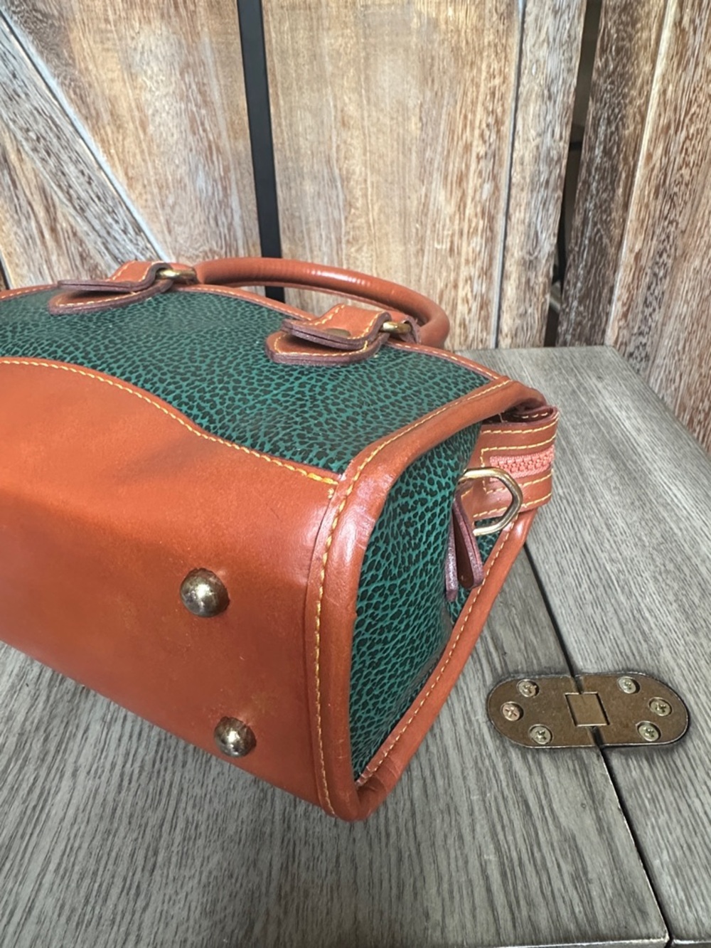 Dooney & Bourke Vintage Green and Brown Pebbled Leather Satchel Tote Handbag - Picture 5 of 14